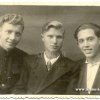 Вальтер(Валентин) Рыбас(справа) с товарищами_1948