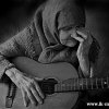 Бердянская старушка с гитарой_конец 90-х фото - Константин Бобрищев